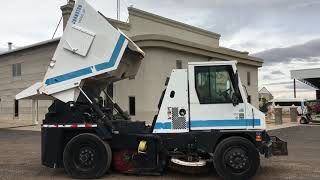 Johnston V4000SP road sweeper for sale - Image 4 | Autoline MY Johnston V4000SP road sweeper | Image 4 - Autoline