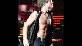 JON BON JOVI, VERY VERY SEX AND HOT!!!