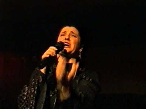 Ивелина Балчева - Заблеяло ми агънце (1995)