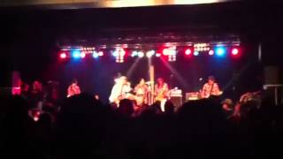 Me First and the Gimme Gimmes - Isn't she lovely Chicoutimi