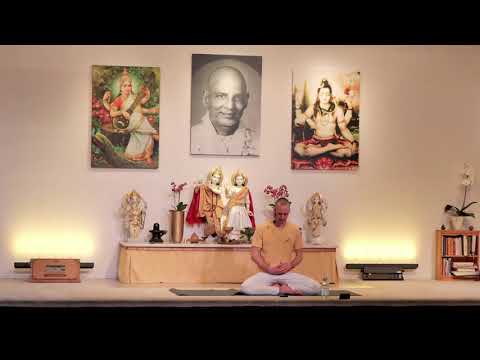 Fortgeschrittene Yogastunde mit Adrian Live,  10.02.2022, 9:15 Uhr