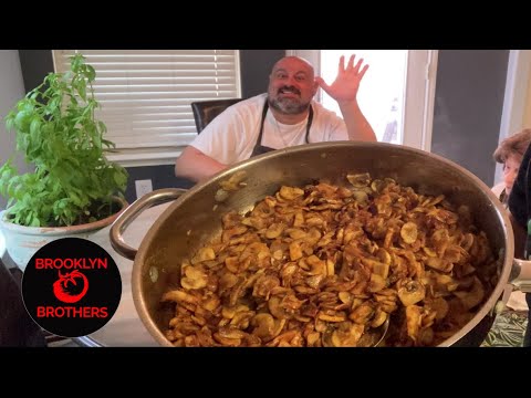 Insanely Delicious Italian Sautéed Mushrooms Recipe - Great side Dish!