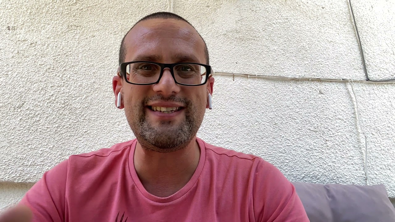 Video 2: What is an online database and why Stackby?