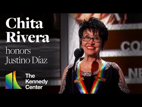 Chita Rivera honors Justino Díaz | 44th Kennedy Center Honors
