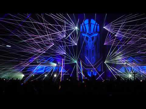 Gareth Emery playing @ TRANSMISSION 2021.