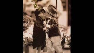 Vlatka Pokos i Jimmy - Poljubi me