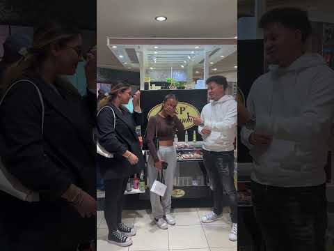 Ist das wirklich eine Redflag🚩 #dp #parfum #umfrage #viral #fyp #interview #trending #shorts