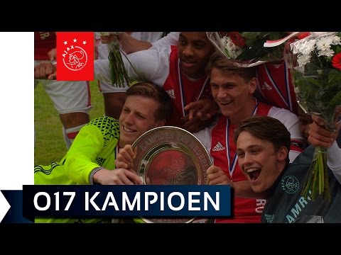 Ajax O17 kampioen met karakter