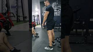 ELEVACIONES FRONTALES EN POLEA BAJA