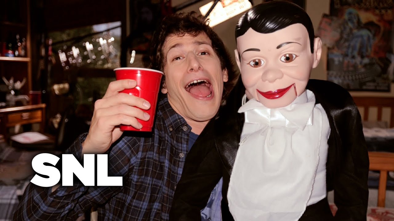 Mom Is on Facebook - Saturday Night Live