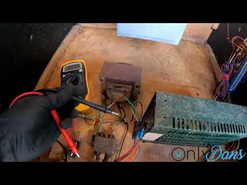 Showing a little walk through of working on a old Arcade machine. Will it work?