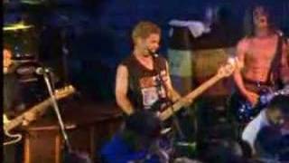 NOFX live. 7 songs in 5 minutes