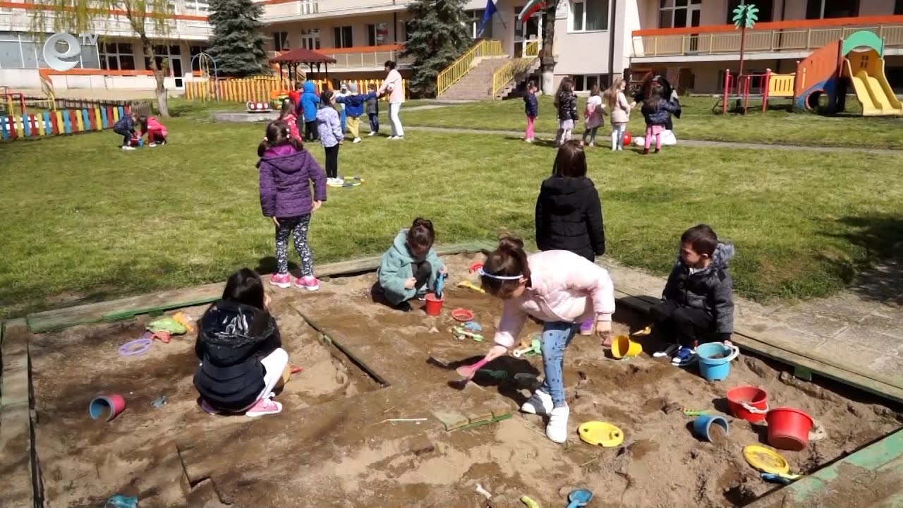 С редица прояви ДГ "Родопчанче" отбелязва 75 години от създаването си