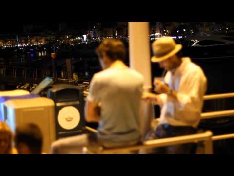 Água Moments - Nu Soul Family House Party