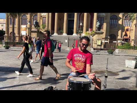 Suonare Unniedderè Project - Flaviano Pennisi al Teatro Massimo di Palermo