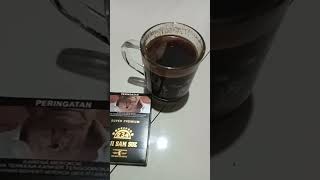 Download lagu #SHORTS#PAGI YANG NIKMAT#DENGAN SEGELAS KOPI DAN ROKOK#@IKSANLANY17 mp3