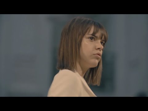 Kristina Fidelskaya- Women's ready to wear show Spring/Summer 2018 in Paris (with interview)