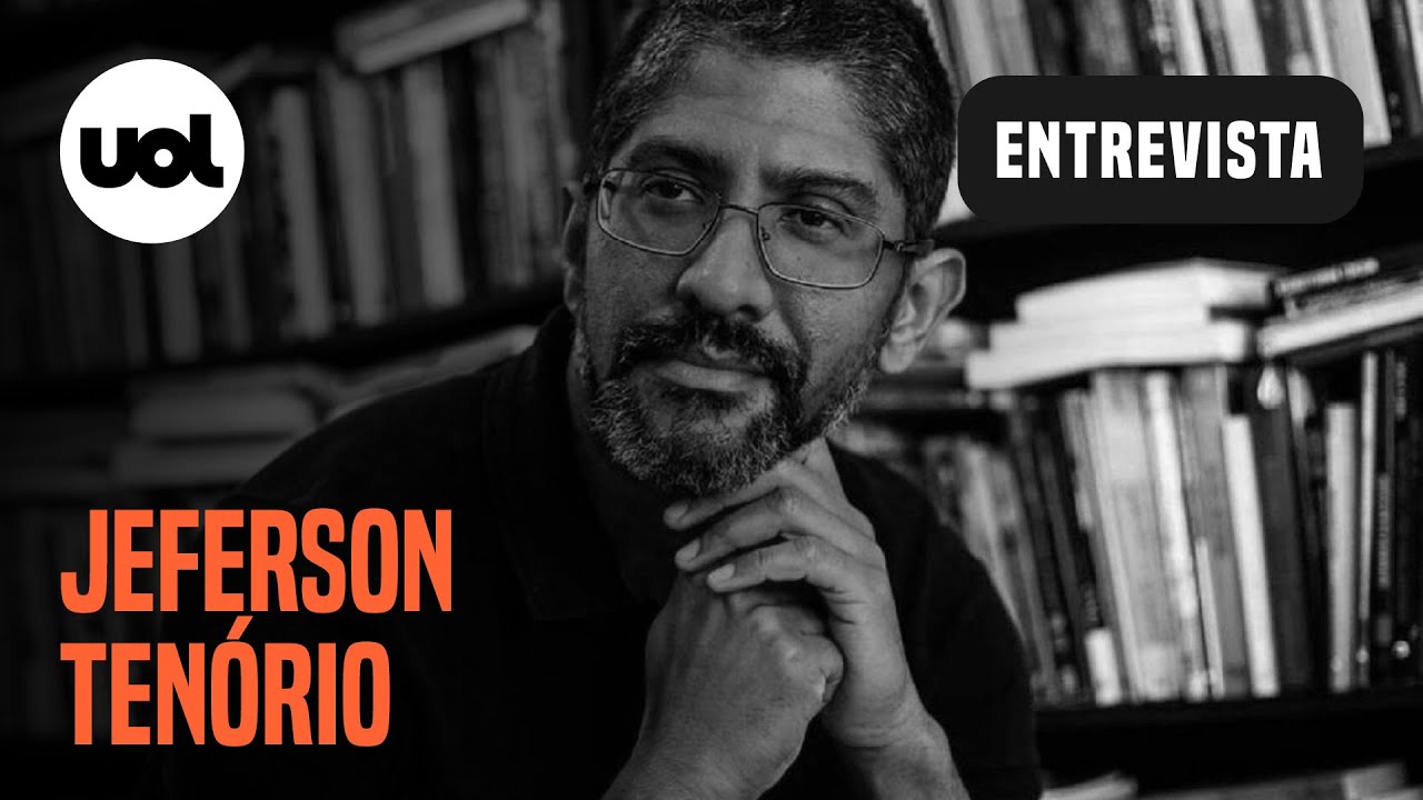 'O Avesso da Pele': Jeferson Tenório, vencedor do Prêmio Jabuti 2021 l UOL Entrevista (30/11)