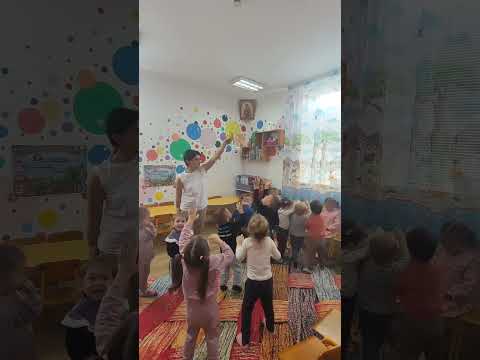 Momente de joacă din cadrul activității "Gogoașă",Grupa"Căsuța Iepurașului ",Gr.Nr.2"Porumbel"