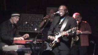 JOE LOUIS WALKER - "IT'S A SHAME"