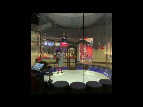 Session 60/total 14 hours 40 min #indoorskydiving #ifly