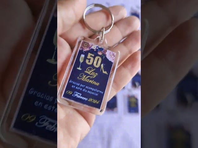 Vídeo relacionado con JZK 50 x Llavero emoticon llaveritos colgante decoración bolsos mochilas y llaves regalitos regalo fiesta cumpleaños Navidad favores boda para niños adulto