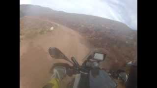 preview picture of video 'Moto viagem - Descendo para Iruya Argentina - off road trip by motorcycle'