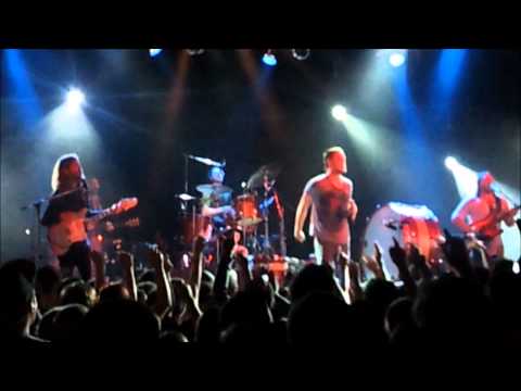 Imagine Dragons - Nothing left to say LIVE (Crowd Surfing at the end!!)