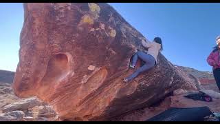 Video thumbnail of The Goose, V4. Moe’s Valley