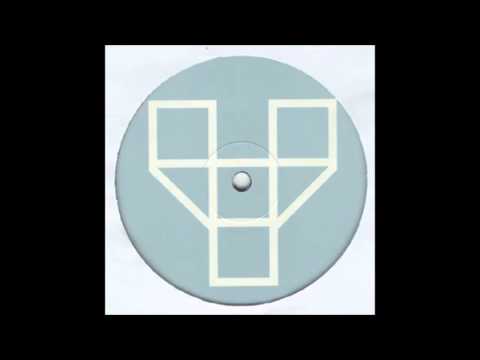 Illicit Feat. Gramma Funk - Cheeky Armada (Robbie Rivera's Phunk Dub Mix) (2000)