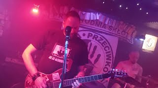 Bunkier „Pan Heniek” – koncert pod szyldem „Muzyka Przeciwko Rasizmowi” (Warsaw Punk Attack vol. 20, Warszawa, 22.04.2023).