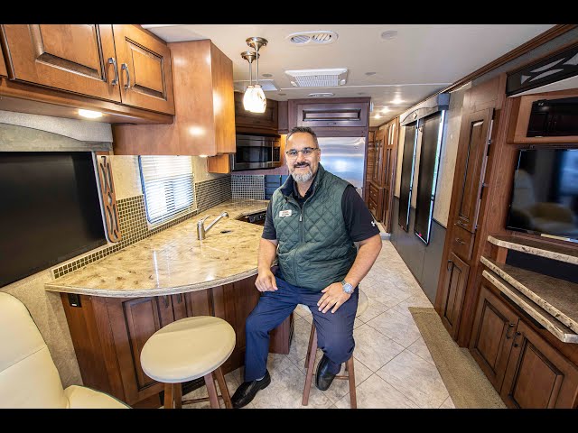 Preview image of 2014 Fleetwood Excursion 35B (17U221263) youtube video