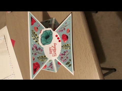 ACC6   Tricorn fold poppies