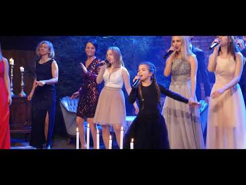 Merry Christmas Everyone - Soliści Chóru Bez Batuty