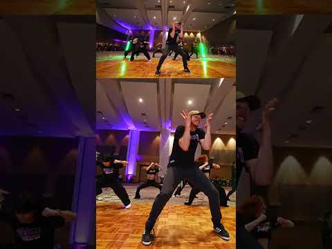 ✨Dancing on air✨ and living our Broadway dreams in @patrick_a_cook’s class!