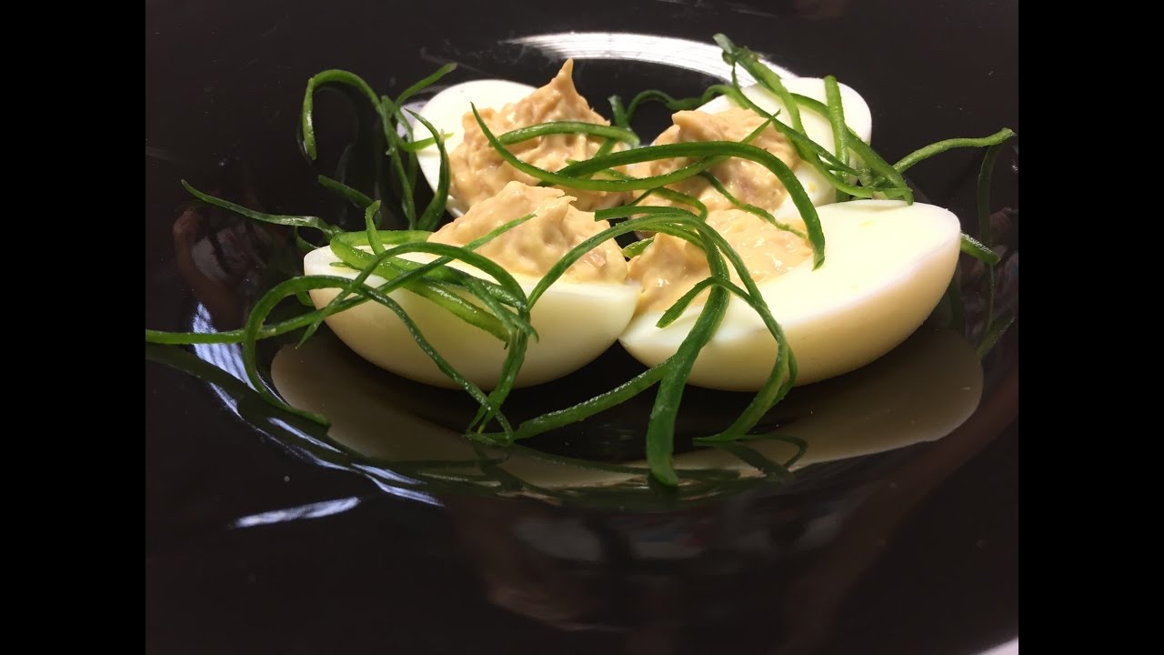 Huevos Rellenos - Entrante fácil, delicioso y sabroso