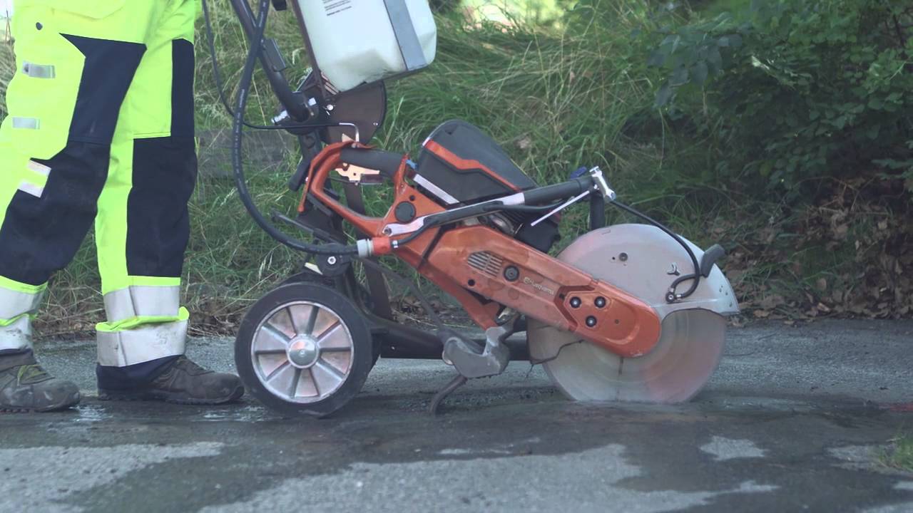 Scie à sol / Découpeuse thermique sol 350 mm