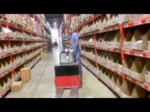 UN-OFFICIAL Forklift training video - How to operate a Walkie Video