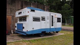Check out this FREE Craigslist vintage camper! 1967 Empire trailer