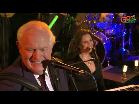 Brendan Shine sings Where The 3 Counties Meet