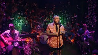 Teddy Swims - Simple Things (Live Performance)