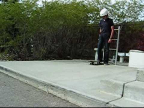 Tony Bazgan and Nikola  Bogojevic Skating