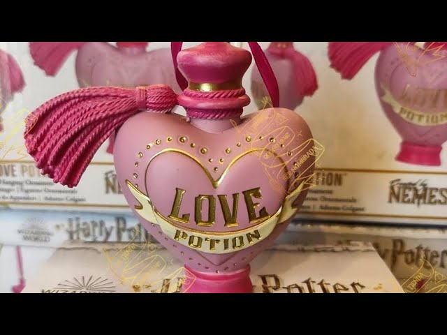 Vídeo relacionado con The Carat Shop, Pendientes Poción del Amor de Harry Potter
