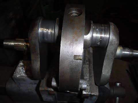 Triumph T120TT - A look at the crank after removing the conrods, & a 'Big Bang' probably averted!
