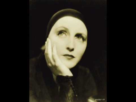 Gladys Swarthout - I Wonder as I Wander