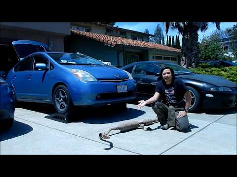 2G Toyota Prius (2004-2009) OEM Catalytic Converter Install Part 1 - Intro + Uninstall Old Exhaust.