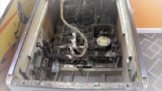 Repairing a 1968 Chicago Coin 'Gun Smoke' Electromechanical Pinball Machine PART 1