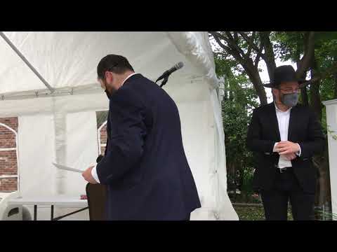 Siyum for Dr. Allen Gaisin - 1st Yahrtzeit - (phone recording, different angle)