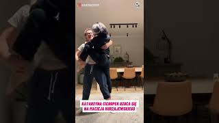 Katarzyna Cichopek rzuca się na Macieja Kurzajewskiego
