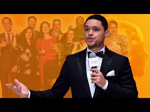 Trevor Noah presents 2018 Global Teacher Prize ceremony